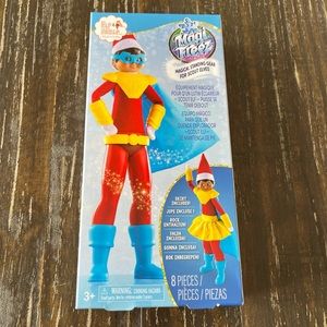 The Elf on The Shelf Elf Magical Standing Gear for Scout Elves Polar Power Hero